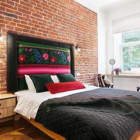 Gallery Art Apartment ลวีฟ ภายนอก รูปภาพ
