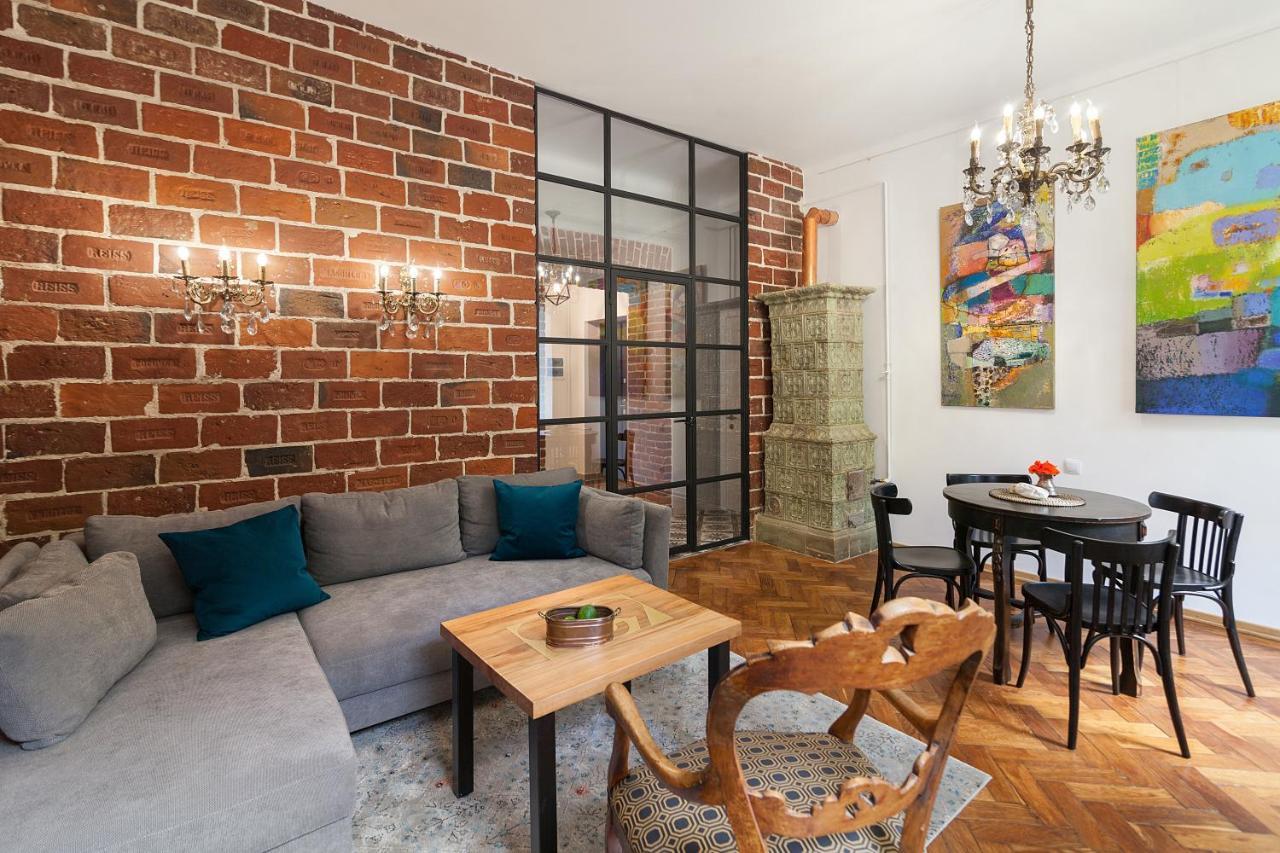 Gallery Art Apartment ลวีฟ ภายนอก รูปภาพ
