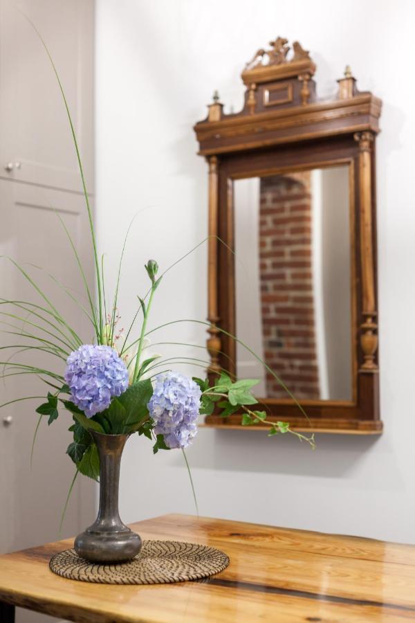 Gallery Art Apartment ลวีฟ ภายนอก รูปภาพ